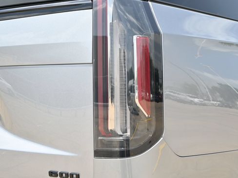 Used 2023 Cadillac Escalade Premium Luxury w/ Performance Package RWD image 25