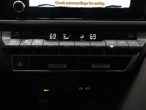 Used 2025 Toyota Camry LE image 25