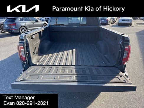 Used 2017 GMC Sierra 1500 SLT w/ SLT Preferred Package image 10