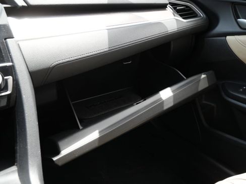 Used 2018 Honda Civic EX-L image 27