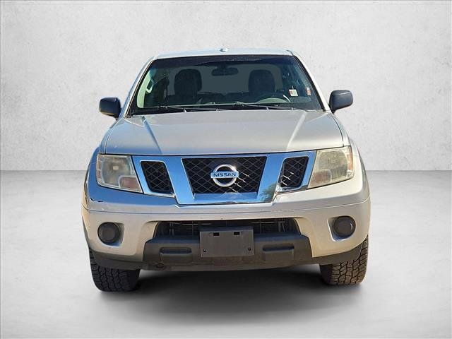 Used 2013 Nissan Frontier SV AWD/4WD image 2