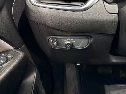 Certified 2023 Chevrolet Equinox LS w/ LS Convenience Package image 22