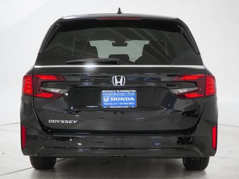 New 2026 Honda Odyssey EX-L image 8
