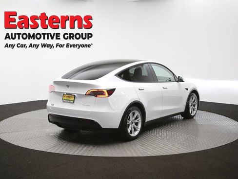 Used 2021 Tesla Model Y Long Range AWD/4WD image 36