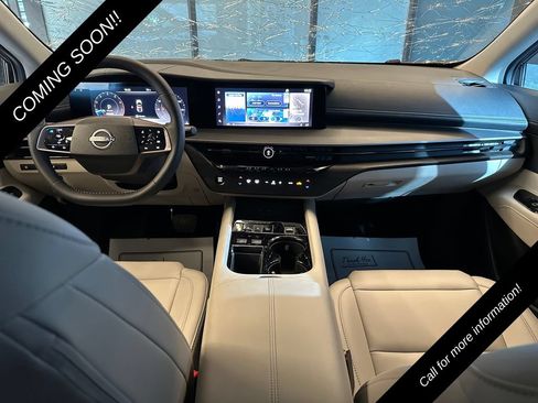 Used 2025 Nissan Murano SV AWD/4WD image 9