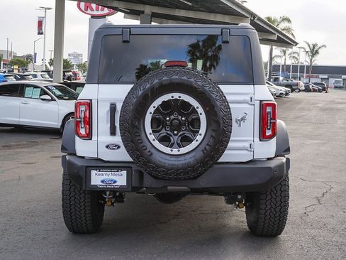 New 2026 Ford Bronco Outer Banks w/ Sasquatch Package image 5