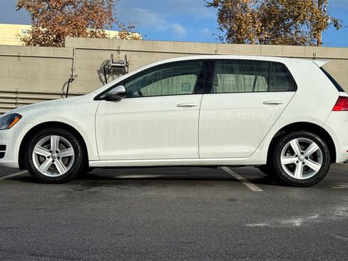 Used 2017 Volkswagen Golf Wolfsburg Edition image 9