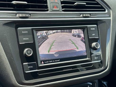 Used 2022 Volkswagen Tiguan S AWD/4WD image 12