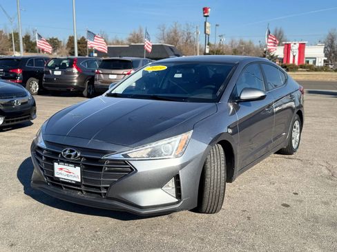 Used 2019 Hyundai Elantra SE image 7