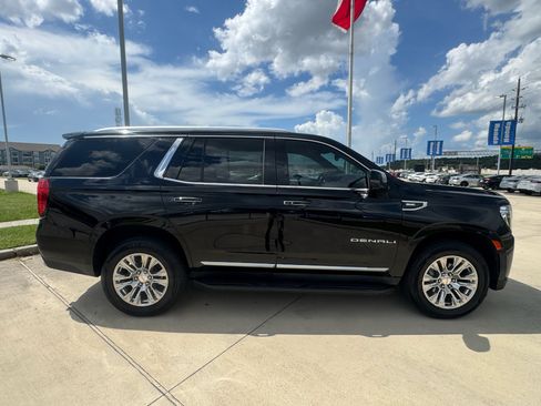 Used 2022 GMC Yukon Denali w/ Max Trailering Package AWD/4WD image 8