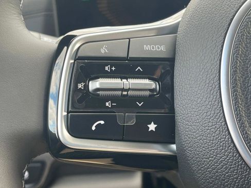 New 2026 Kia Carnival EX FWD image 31