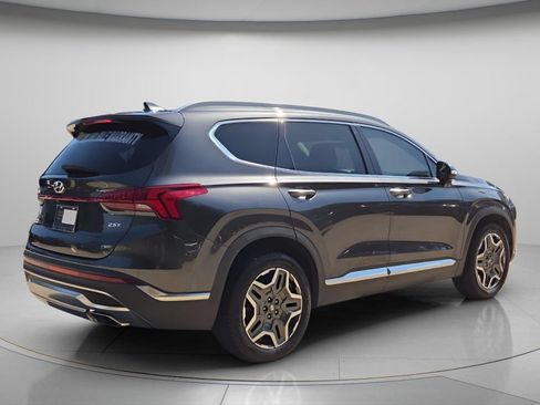 Used 2022 Hyundai Santa Fe Limited w/ Cargo Package FWD image 7