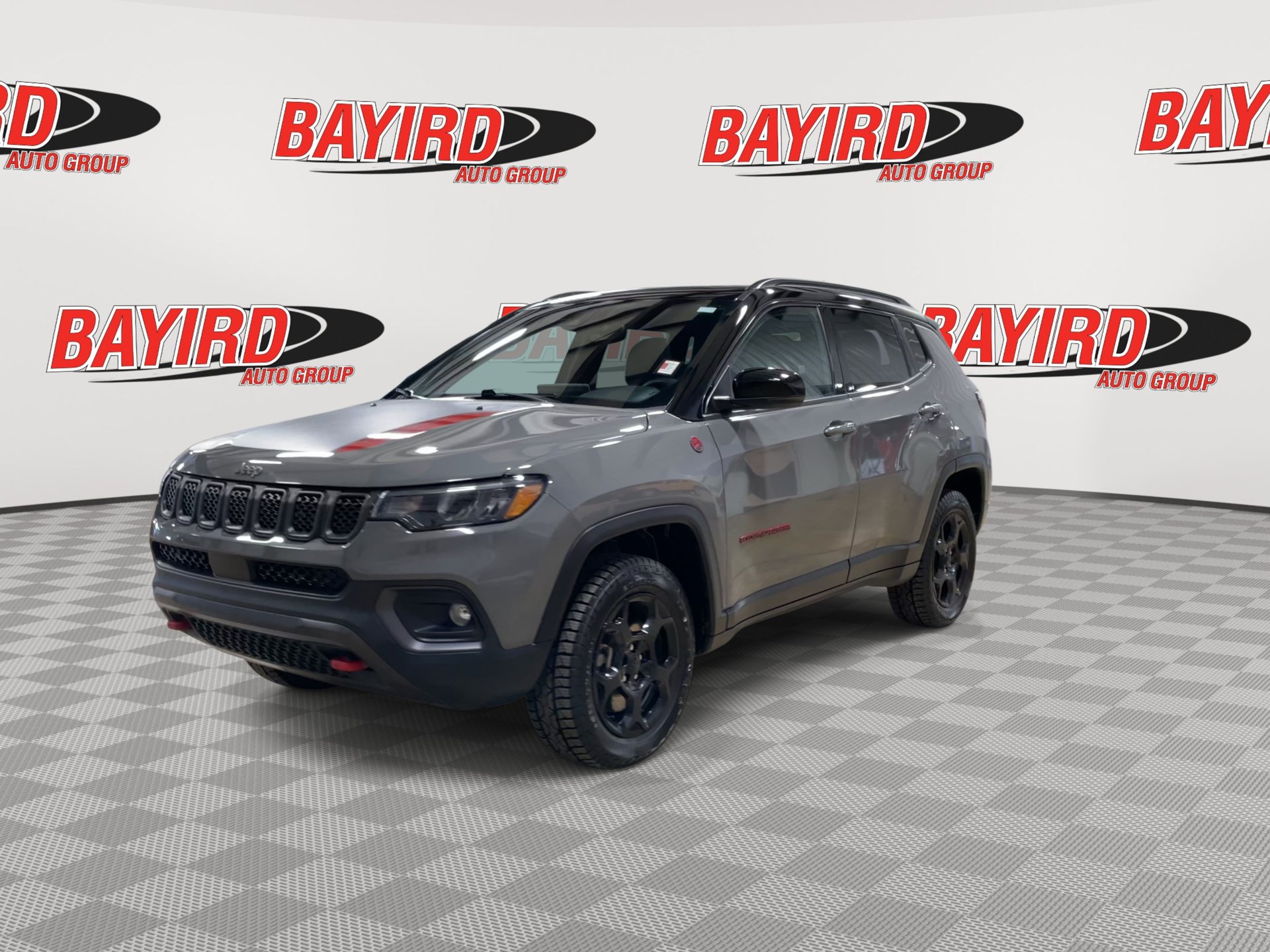 Used 2024 Jeep Compass Trailhawk w/ Sun and Sound Group AWD/4WD image 4