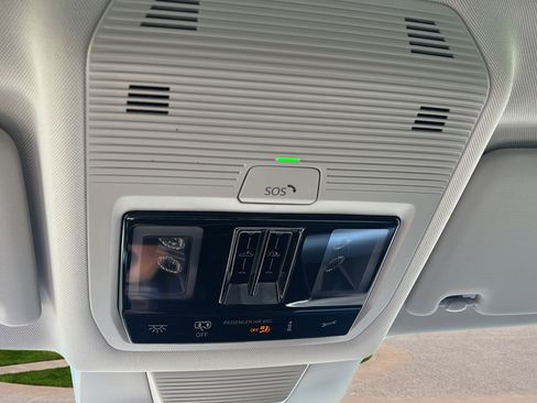 New 2026 Volkswagen Tiguan SE AWD/4WD image 28
