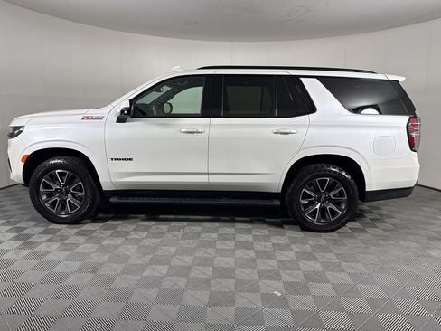 Used 2022 Chevrolet Tahoe Z71 w/ Z71 Off-Road Package AWD/4WD image 2