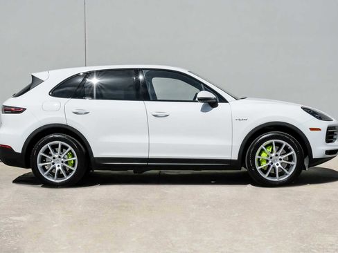 Used 2019 Porsche Cayenne E-Hybrid image 8