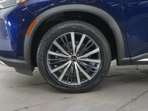 Used 2024 INFINITI QX60 Sensory AWD/4WD image 32