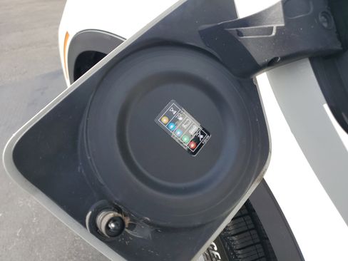 Used 2017 BMW X5 xDrive40e image 11