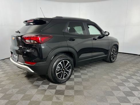 Used 2025 Chevrolet TrailBlazer LT image 7