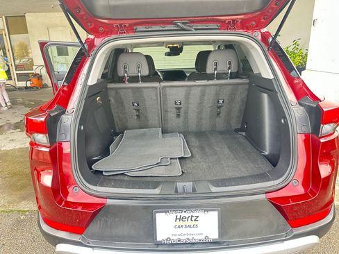 Used 2025 Chevrolet TrailBlazer LT image 31