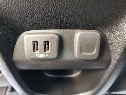 Used 2019 Chevrolet Colorado Z71 image 26