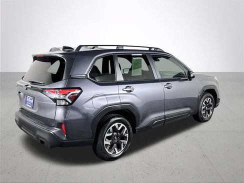 Certified 2026 Subaru Forester Premium AWD/4WD image 7