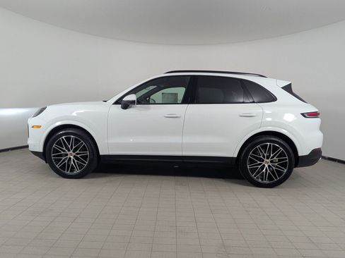 New 2026 Porsche Cayenne AWD/4WD image 2