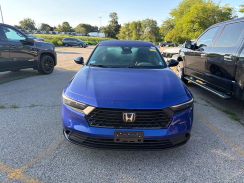 Used 2023 Honda Accord Sport image 6