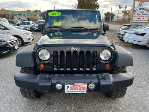 Used 2012 Jeep Wrangler Rubicon w/ PWR Convenience Group image 4