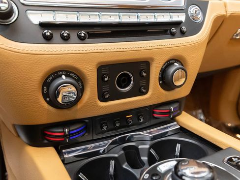 Used 2013 Rolls-Royce Ghost RWD image 27