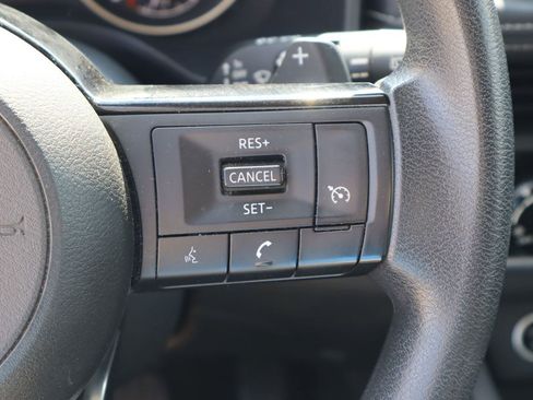 Used 2021 Nissan Rogue S FWD image 13