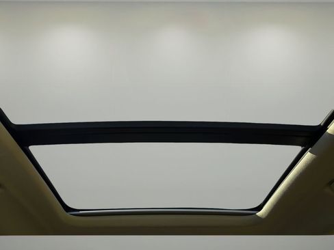 New 2026 Volvo XC40 B5 Plus w/ Protection Package Premier image 13