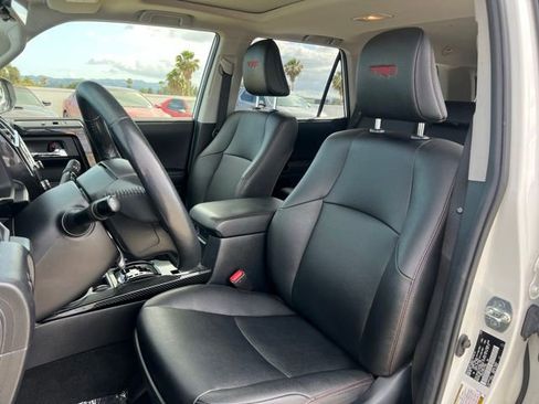 Used 2023 Toyota 4Runner TRD Off-Road Premium w/ Off Road Premium Plus Package AWD/4WD image 18