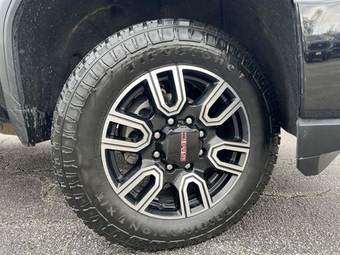 Used 2022 GMC Sierra 2500 AT4 w/ Gooseneck/5TH Wheel Package AWD/4WD image 2
