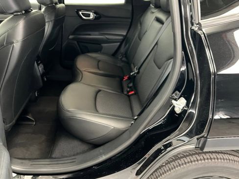 New 2026 Jeep Compass Latitude image 21