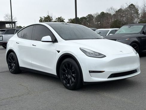 Used 2021 Tesla Model Y Long Range image 7