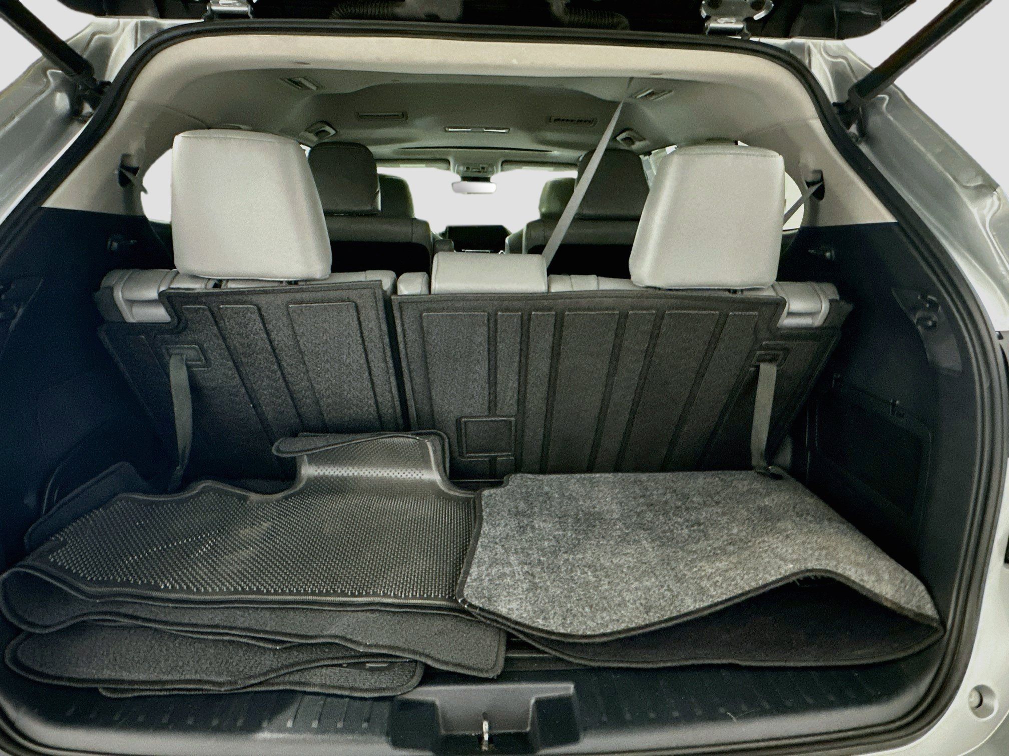 Used 2021 Toyota Highlander Limited AWD/4WD image 32