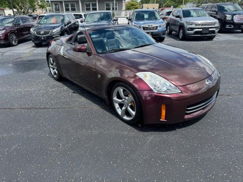 Used 2006 Nissan 350Z Grand Touring RWD image 6