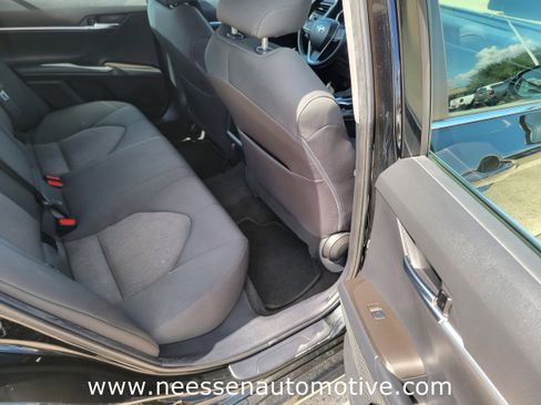 Used 2023 Toyota Camry LE image 11