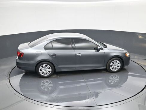 Used 2017 Volkswagen Jetta S image 31