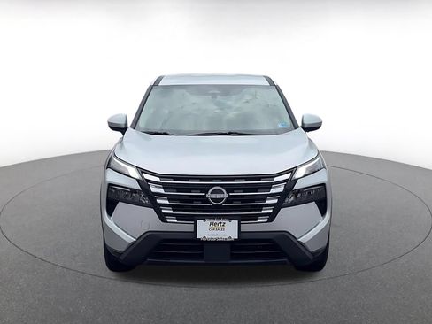 Used 2025 Nissan Rogue SV AWD/4WD image 4