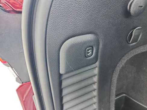 Used 2019 Jeep Grand Cherokee High Altitude AWD/4WD image 12