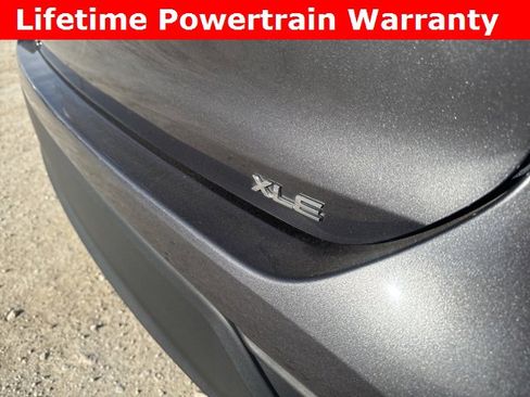 Used 2024 Toyota Highlander XLE image 22