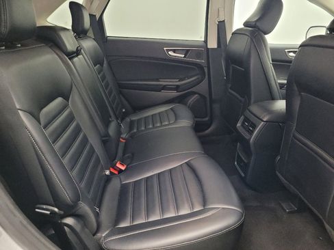 Used 2024 Ford Edge SEL image 19
