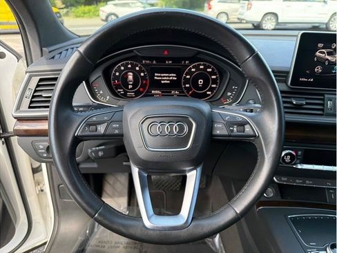 Used 2018 Audi Q5 2.0T Premium Plus w/ Premium Plus Package AWD/4WD image 16