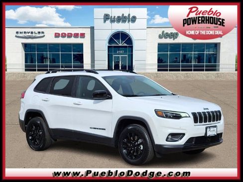 Certified 2023 Jeep Cherokee Altitude Lux image 1