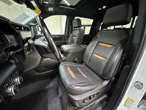 Used 2024 GMC Sierra 2500 AT4 w/ AT4 Premium Plus Package AWD/4WD image 28