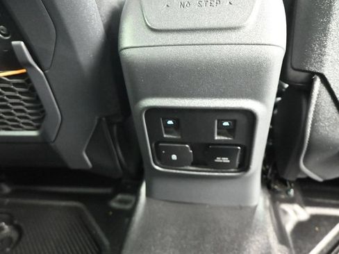 Certified 2023 Ford Bronco Badlands AWD/4WD image 16