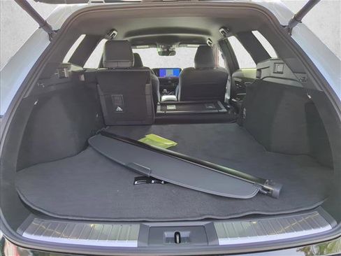 New 2025 Toyota Crown Signia image 27