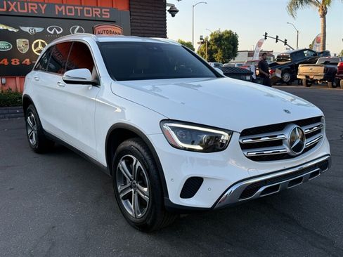 Used 2022 Mercedes-Benz GLC 300 4MATIC w/ Premium Package Lite image 18
